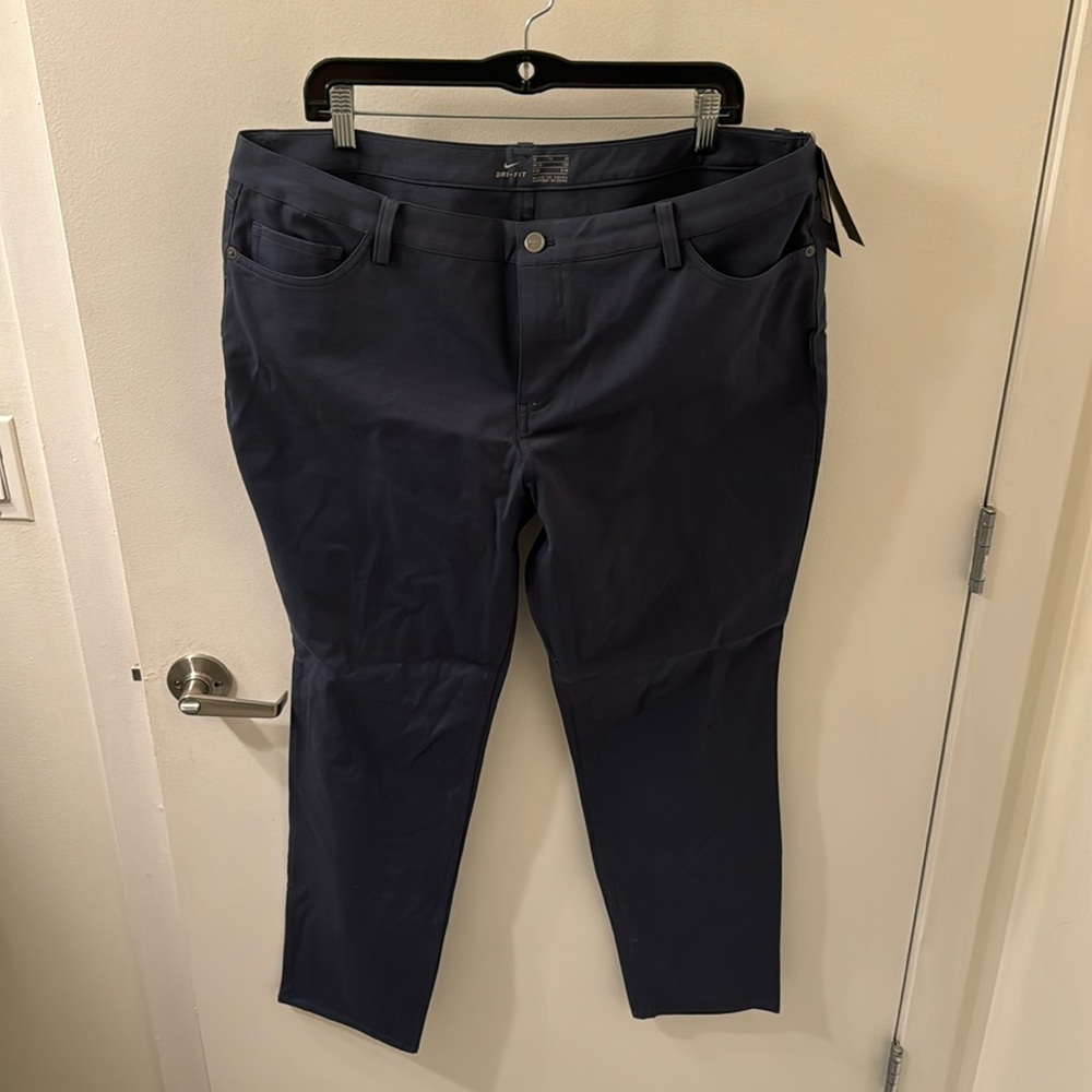 Nike Women’s Golf Pants Size 16